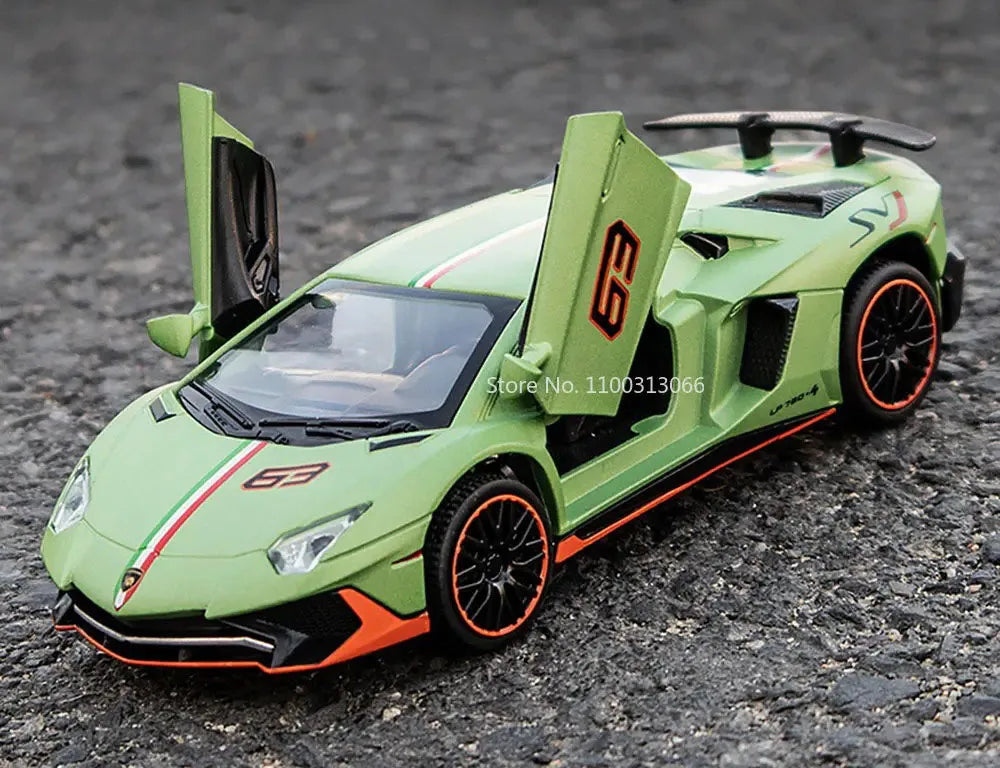 1:32 Lambor LP770-4 LP780-4 Alloy Toy Cars Models Doors Opened Miniature Sports Car Wheel Pull Back Vehicle Kids Collection Fun
